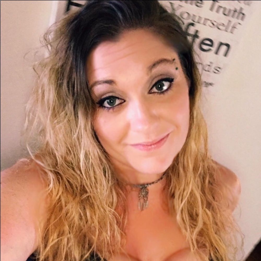 Meet your Posher, Kimberly